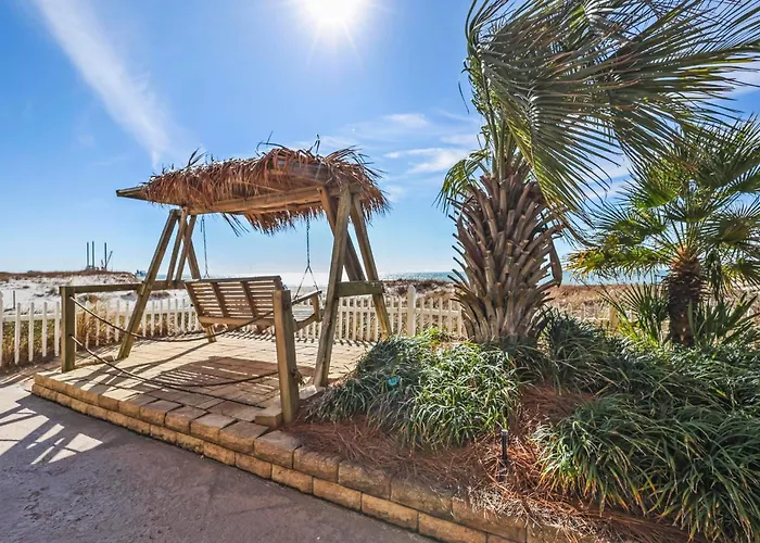 Royal Palms Penthouse 1407 *